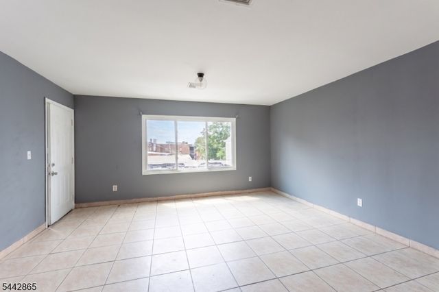 363 Summer St, Paterson City, NJ 07501