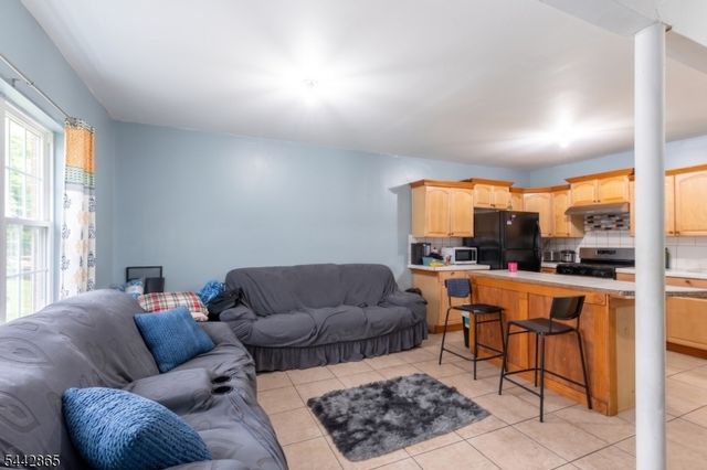 363 Summer St, Paterson City, NJ 07501