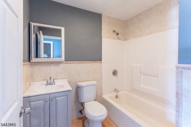 363 Summer St, Paterson City, NJ 07501