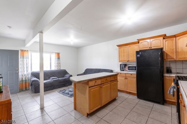 363 Summer St, Paterson City, NJ 07501
