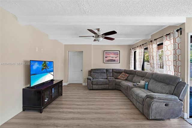 8650 SW 57th Court, Cooper City, FL 33328