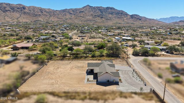 9845 S 31st Avenue, Laveen, AZ 85339