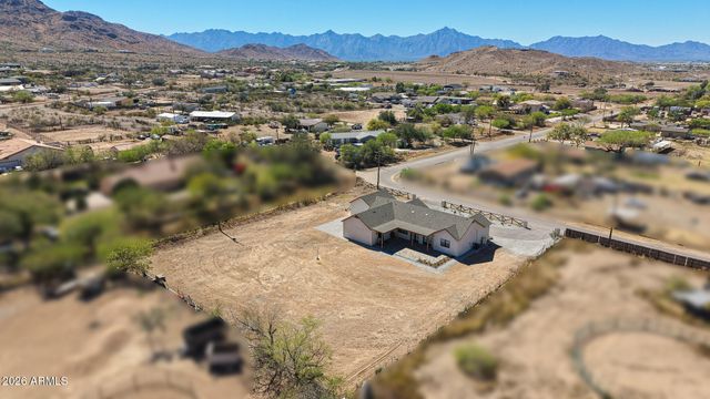 9845 S 31st Avenue, Laveen, AZ 85339