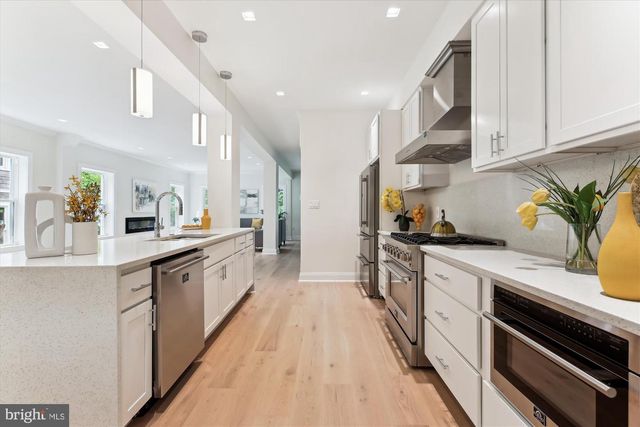 1317 GALLATIN ST NW, Washington, DC 20011