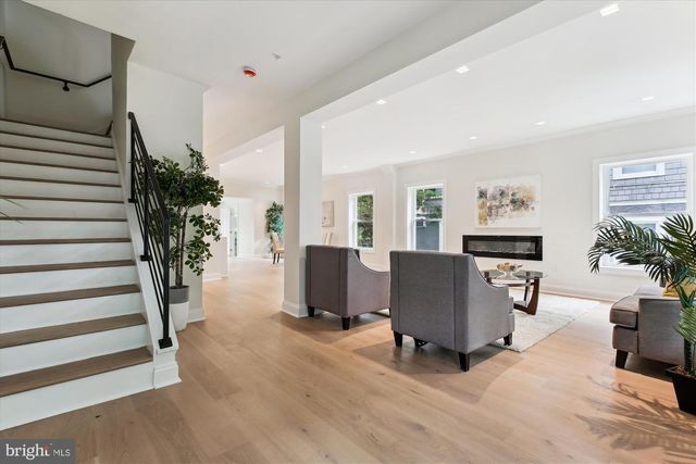 1317 GALLATIN ST NW, Washington, DC 20011