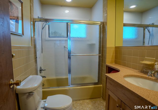 635 North Trail B, Stratford, CT 06614