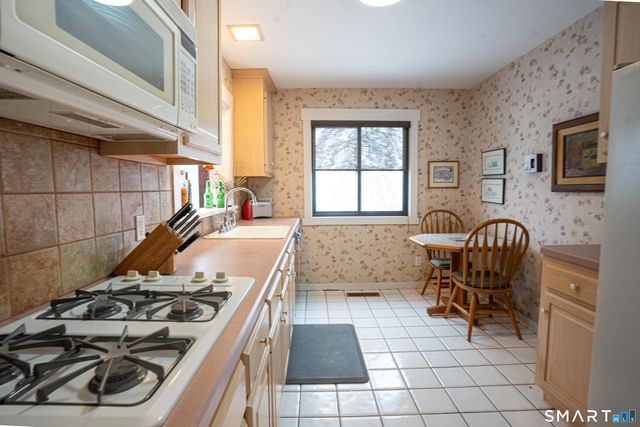 635 North Trail B, Stratford, CT 06614