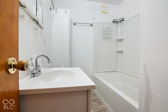 935 N Fenton Avenue, Indianapolis, IN 46219