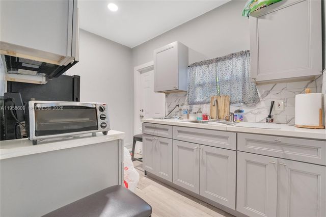 35 NW 57th St, Miami, FL 33127