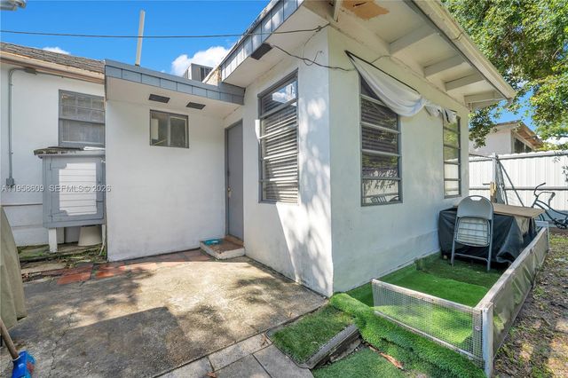 35 NW 57th St, Miami, FL 33127