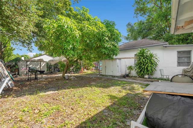 35 NW 57th St, Miami, FL 33127