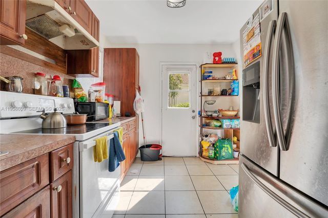 35 NW 57th St, Miami, FL 33127