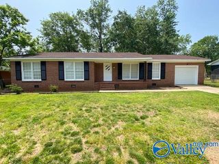 2509 Rochell Drive NW, Huntsville, AL 35810
