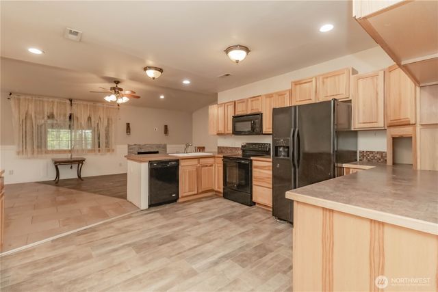 10210 Villa Lane SW, Lakewood, WA 98499