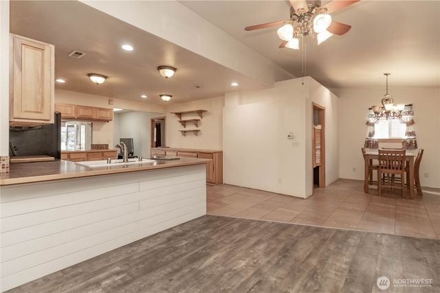10210 Villa Lane SW, Lakewood, WA 98499
