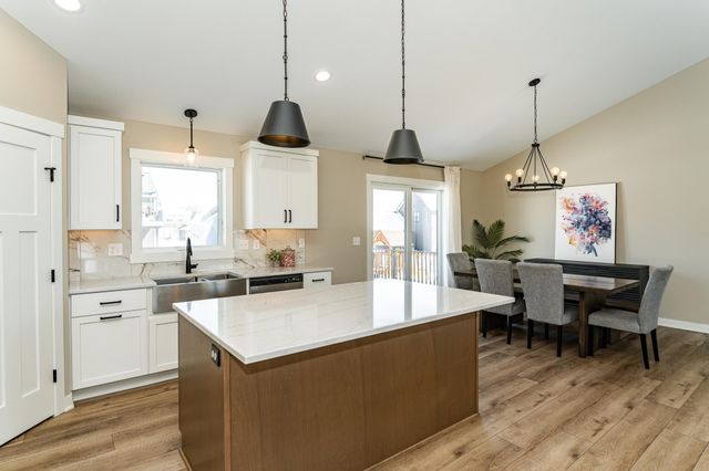 6265 Summit Pine Road NW, Rochester, MN 55901