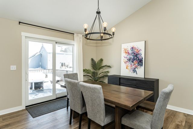 6265 Summit Pine Road NW, Rochester, MN 55901