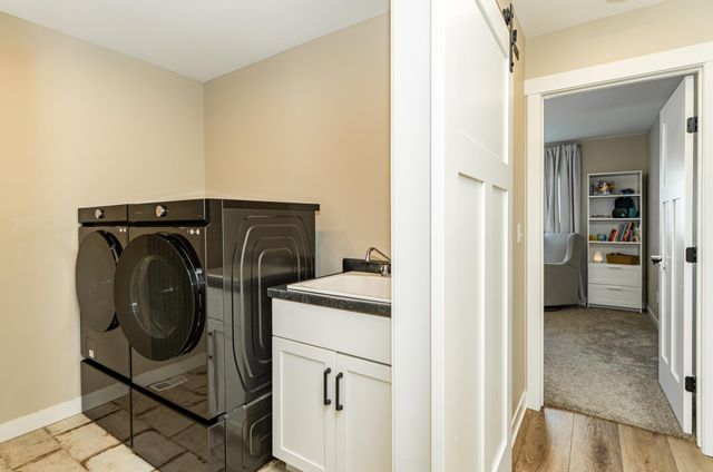 6265 Summit Pine Road NW, Rochester, MN 55901