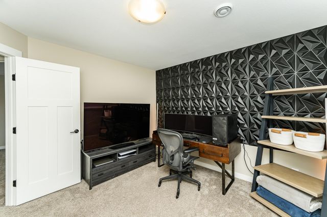 6265 Summit Pine Road NW, Rochester, MN 55901