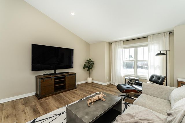 6265 Summit Pine Road NW, Rochester, MN 55901