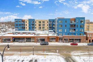 166 Oak Street PH5, Wyandotte, MI 48192