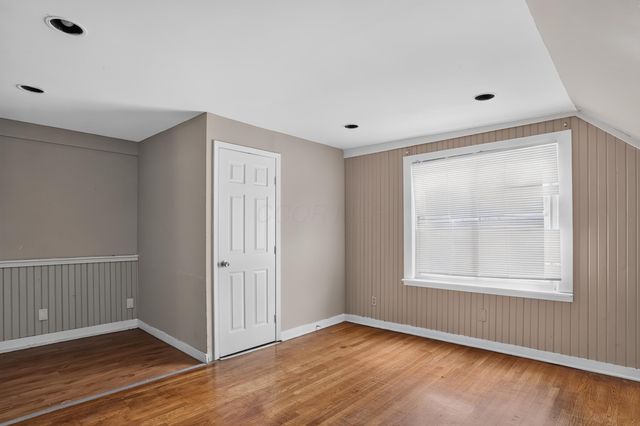 2388 Vendome Drive S, Columbus, OH 43219