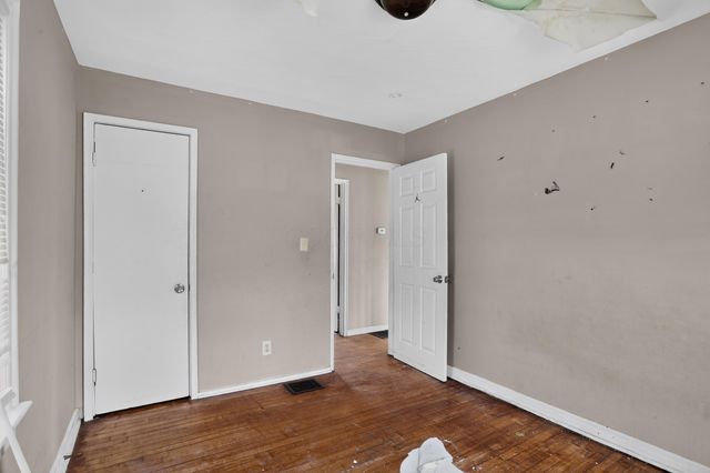 2388 Vendome Drive S, Columbus, OH 43219
