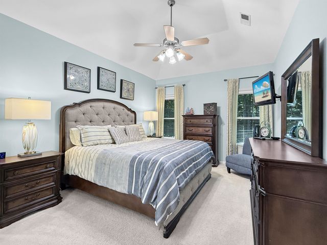 8294 WESLEY WOODS CIR, Memphis, TN 38018