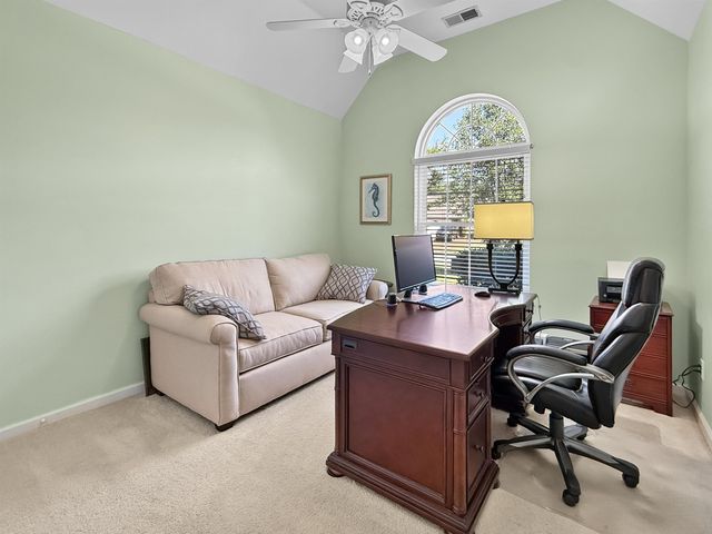 8294 WESLEY WOODS CIR, Memphis, TN 38018