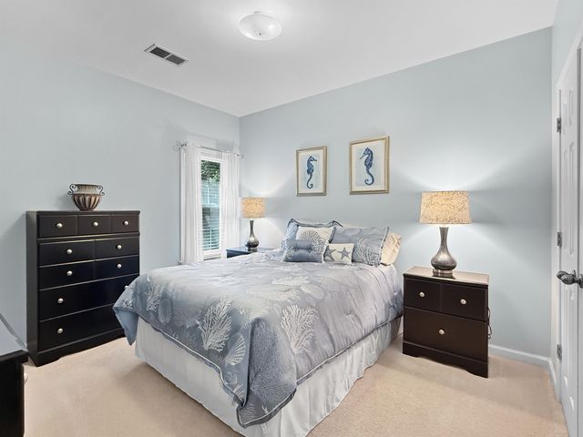 8294 WESLEY WOODS CIR, Memphis, TN 38018