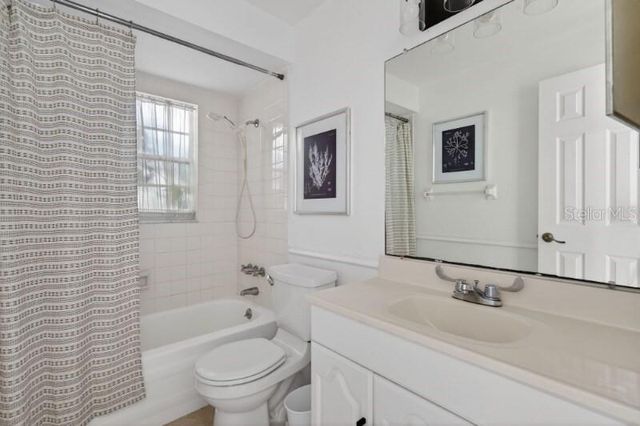 8195 COACHLIGHT CIRCLE, Seminole, FL 33776