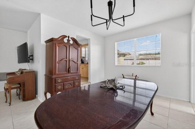 8195 COACHLIGHT CIRCLE, Seminole, FL 33776