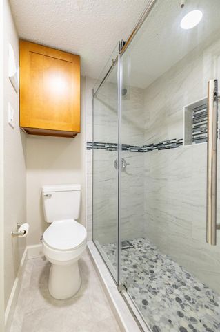2750 Holly Hall Street 1711, Houston, TX 77054