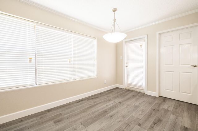 2750 Holly Hall Street 1711, Houston, TX 77054