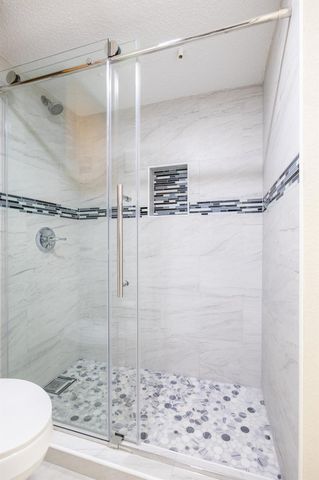 2750 Holly Hall Street 1711, Houston, TX 77054
