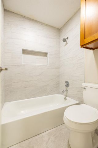2750 Holly Hall Street 1711, Houston, TX 77054
