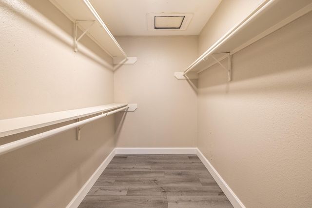 2750 Holly Hall Street 1711, Houston, TX 77054