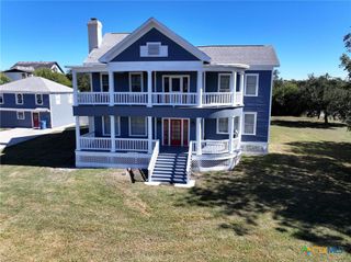 909 Power Street, Refugio, TX 78377