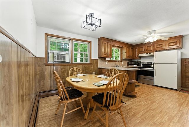 381 Jarvis Avenue, Holyoke, MA 01040