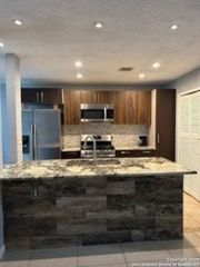 6827 Maple Springs, San Antonio, TX 78249