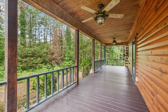 602 Gaither Hinson Rd, Waynesboro, TN 38485