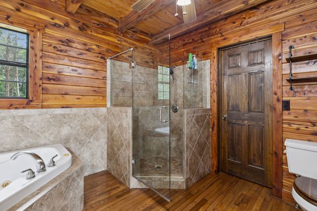 602 Gaither Hinson Rd, Waynesboro, TN 38485