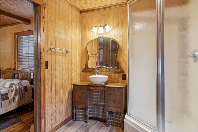 602 Gaither Hinson Rd, Waynesboro, TN 38485