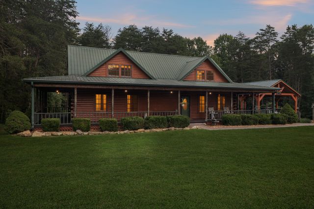 602 Gaither Hinson Rd, Waynesboro, TN 38485