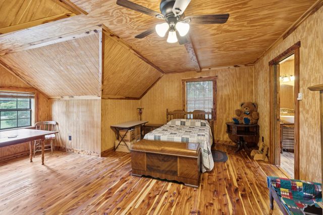 602 Gaither Hinson Rd, Waynesboro, TN 38485