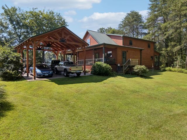 602 Gaither Hinson Rd, Waynesboro, TN 38485