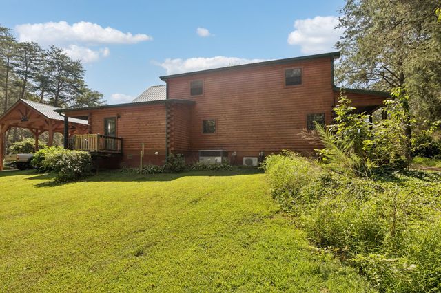 602 Gaither Hinson Rd, Waynesboro, TN 38485