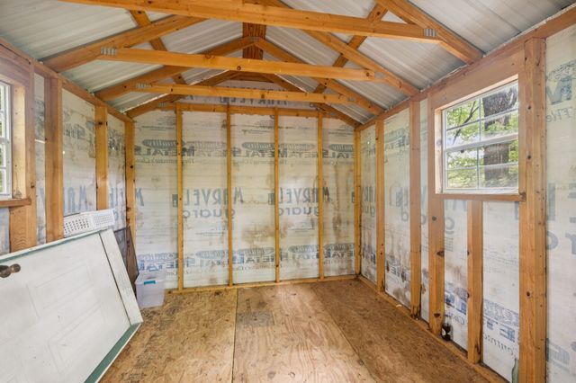 602 Gaither Hinson Rd, Waynesboro, TN 38485