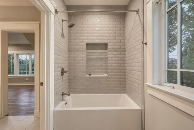 1915 Blair Blvd, Nashville, TN 37212