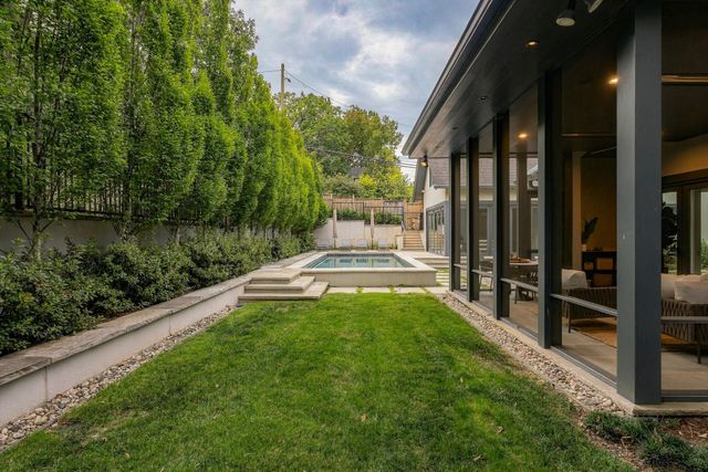 1915 Blair Blvd, Nashville, TN 37212